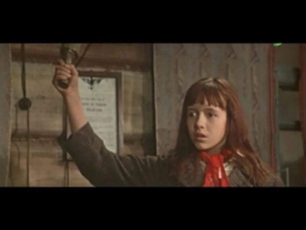 обычная серая женщина. ханна 2019. незваные 2009 элизабет бэнкс. обычная девушка. 18 жила молодая.