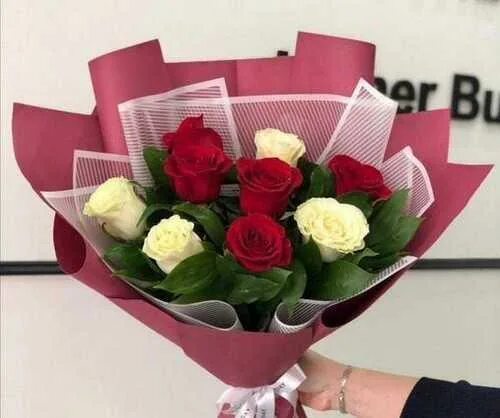 9 роз фото Букет из 9 роз купить цветы с доставкой в Барнауле Flowersroom