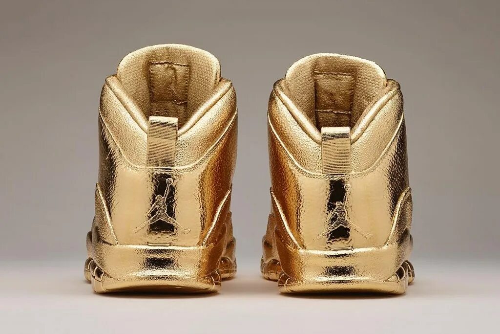 Jordan gold. Solid Gold ovo x Air Jordan $2.000.000. 1 Solid Gold ovo x Air Jordan. Solid Gold ovo x Air Jordan. Кроссовки Solid Gold ovo x Air Jordan.