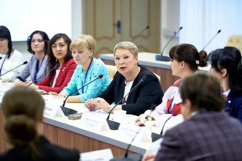 Сотрудники министерства образования