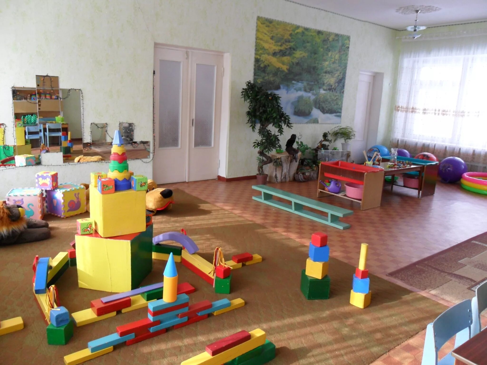 Средняя группа в доу. Группа детского сада. обустройство группы в детском саду. группа в садике. детский садик группа.
