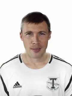 Николаевич футболист
