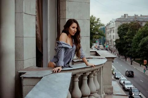 Девушки на улицах спб