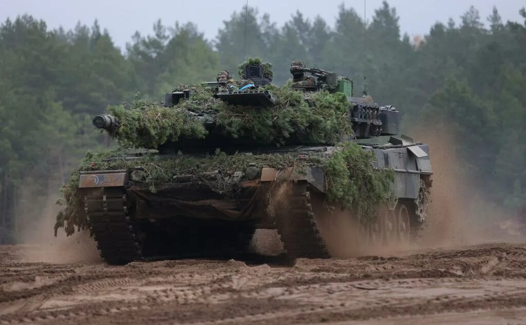 Танк леопард согнули дуло. Танк леопард 2. леопард 2 бундесвер. leopard 2a6.