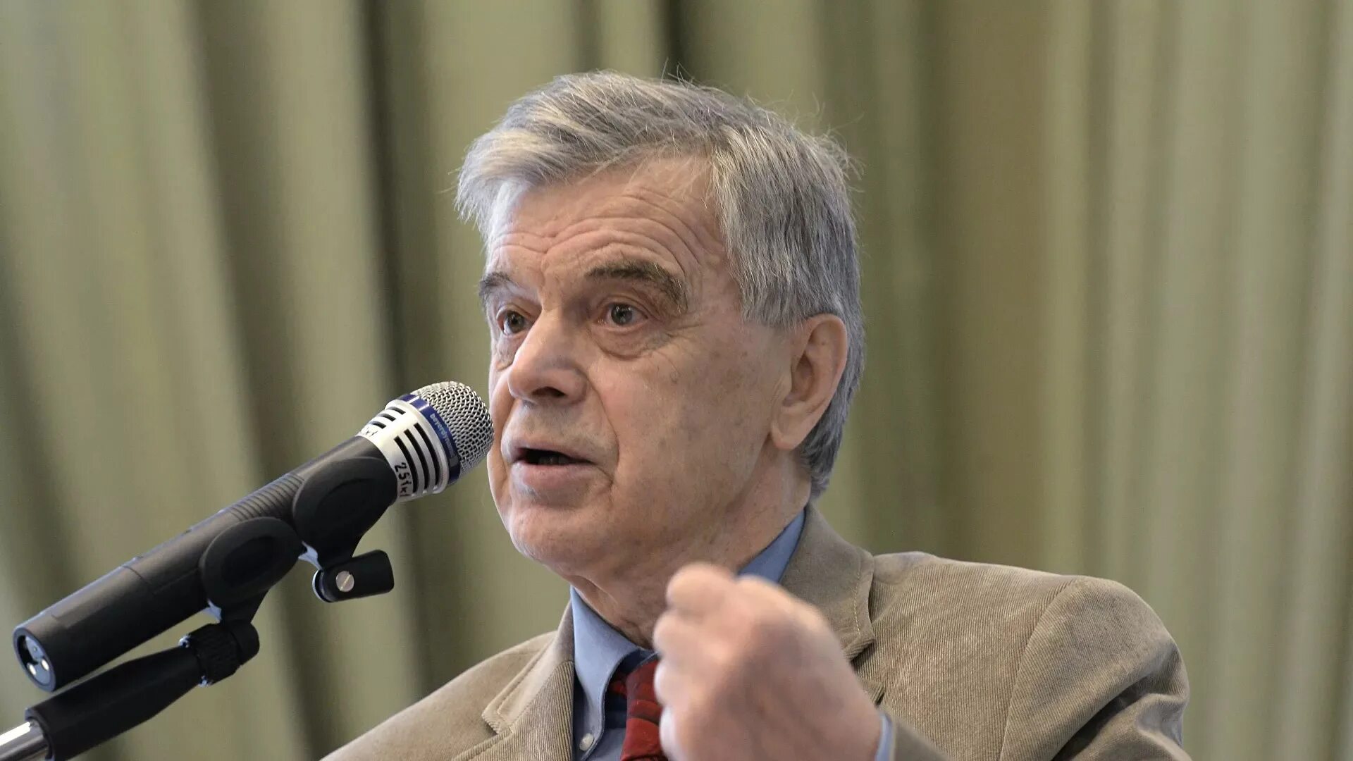 Хасбулатов 1993. Хасбулатов википедия. Хасбулатов 1993. Р и хасбулатов. Хасбулатов википедия.