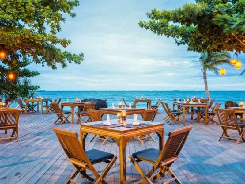 Кафе на набережной с видом на море. Ресторан отеля родины в сочи. Бай зе си. Sea rest. Ресторан с видом на море.