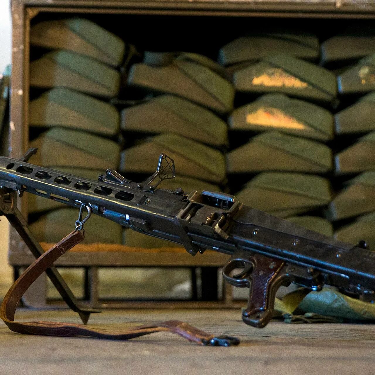 Mg 42. Ружье sauer m30. Немецкая оружейная основанная братьями 6 букв. Немецкая оружейная основанная братьями 6 букв. Перде охотничье ружье.