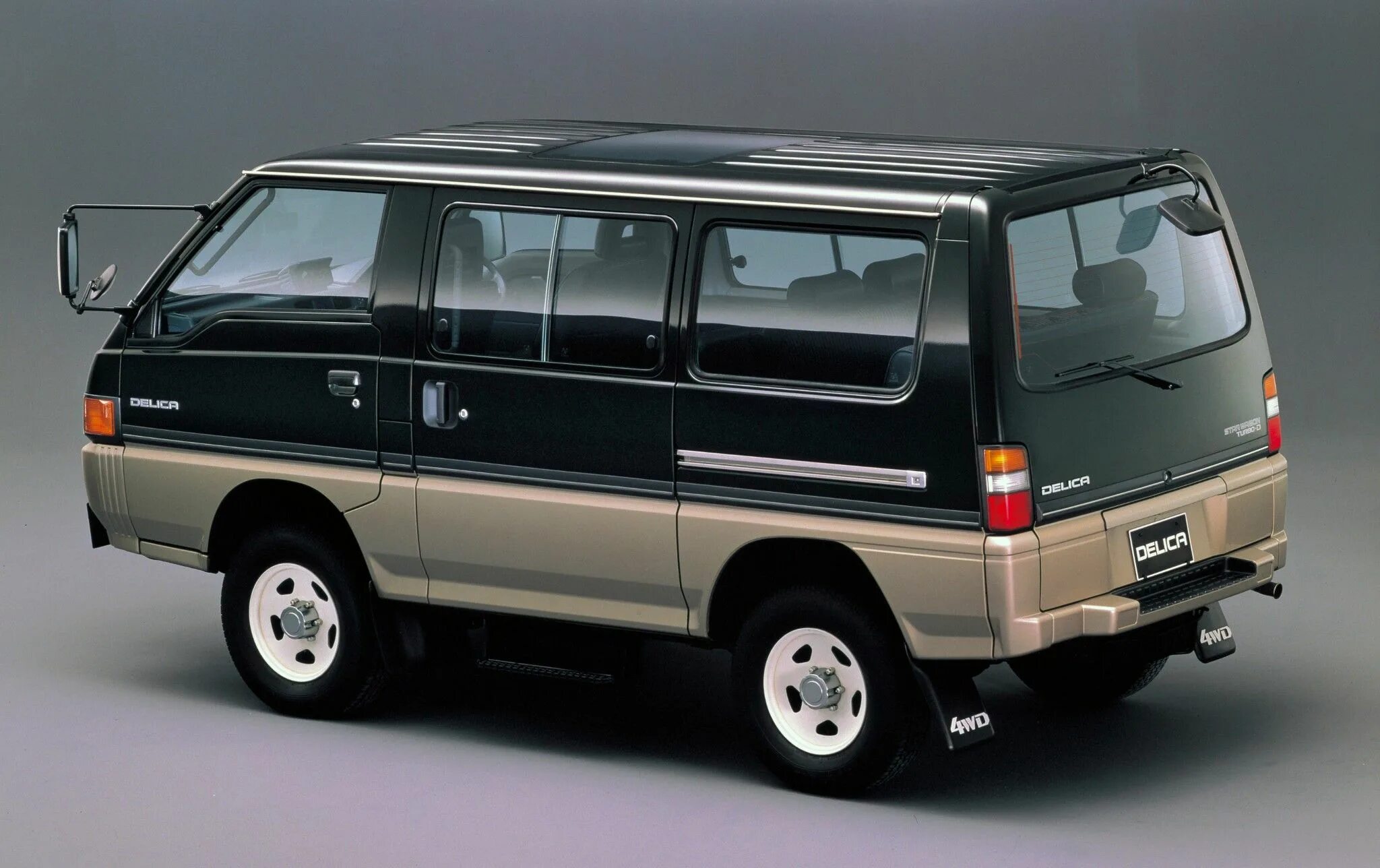 Mmc delica. Mitsubishi Delica Star Wagon 4wd. Mitsubishi Delica 4. Mitsubishi Delica 1986. Mitsubishi Delica 4x4.