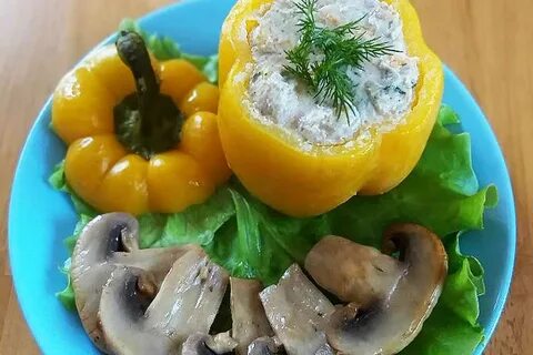 Перец фаршированный рисом и грибами