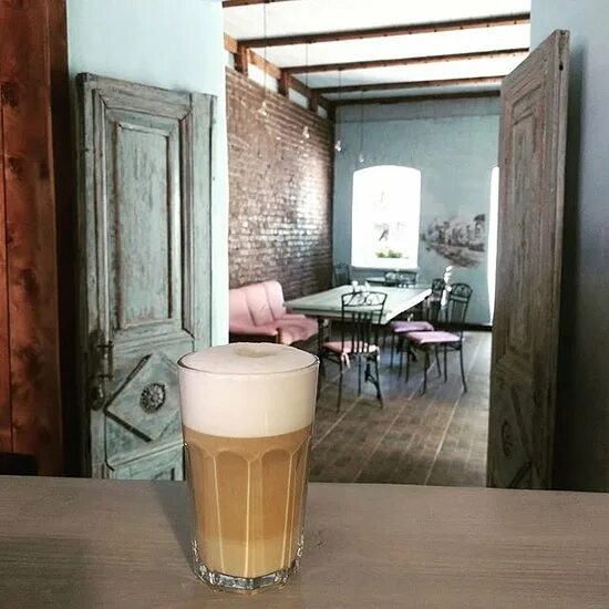 Кафе дядя дымов таруса. Гостиница таруса ресторан дядя дымов. Кафе ока таруса. Дядя дымов. Дядя дымов.