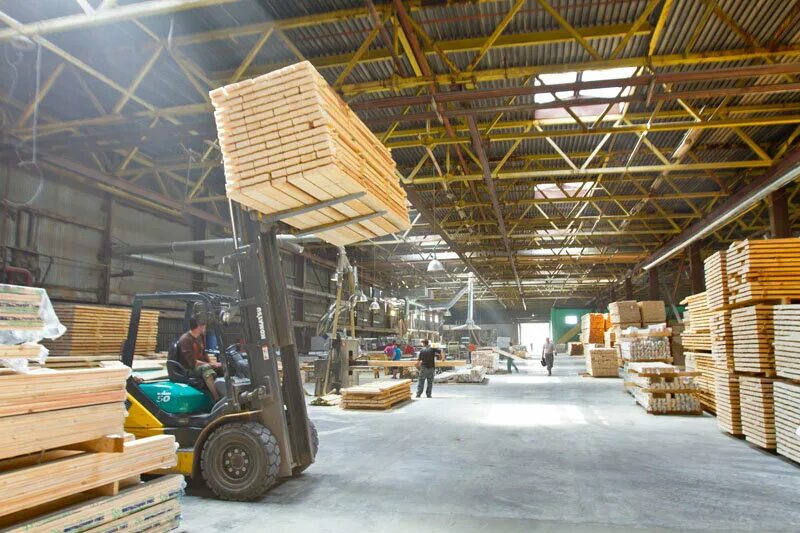 склад древесины. склад стройматериалов. склад древесины. складское дерево. категория склада древесины.