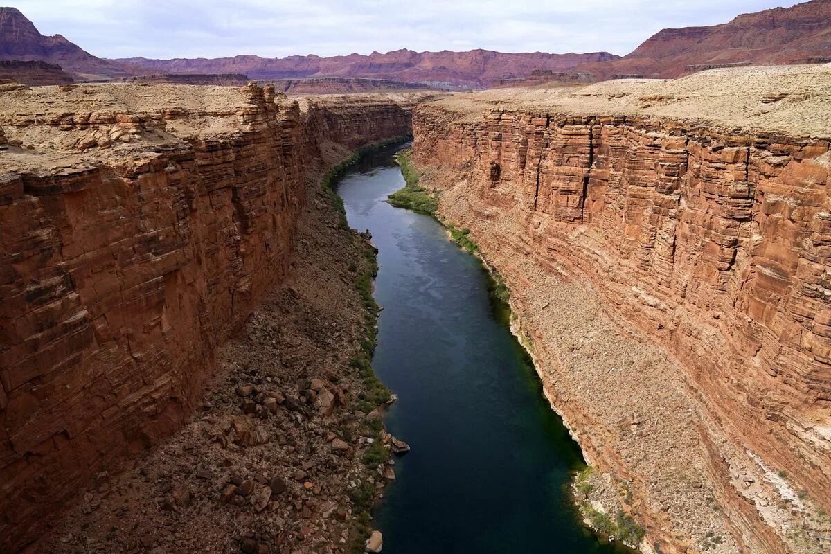 Бассейн океана реки колорадо. Река Колорадо. Колорадо Аризона. Colorado River is. Navajo Nation - Arizona, New Mexico, and Utah.