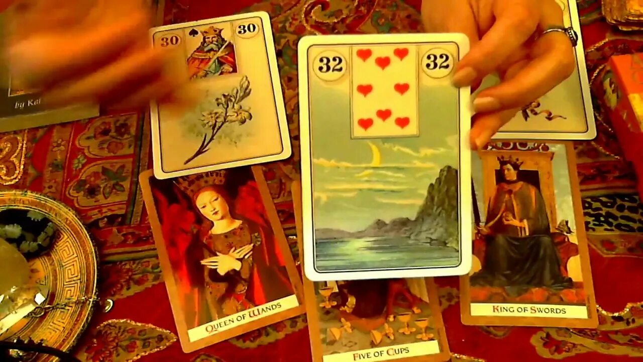гадать таро ленорман. карты оракул гадальные. колода карт таро ленорман. колода таро ленорман. колода таро мадам ленорман.