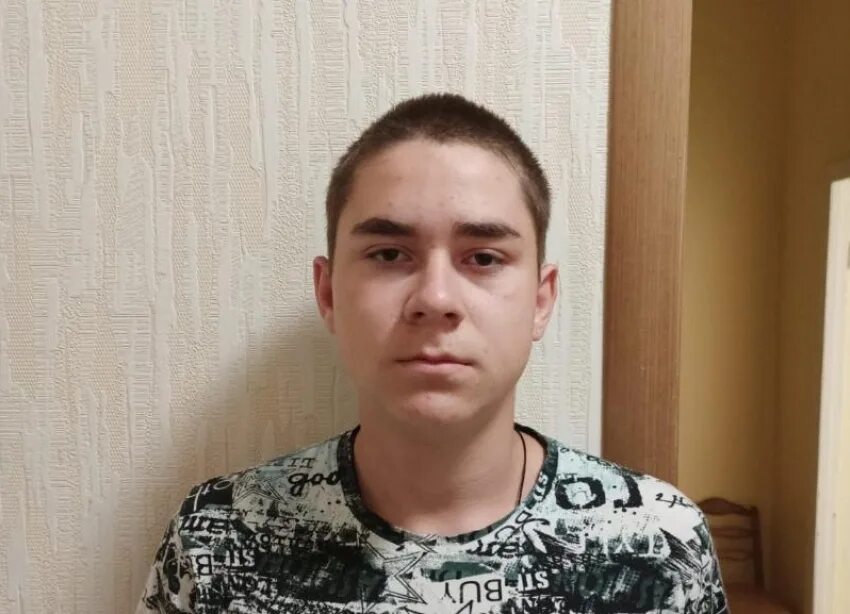 Сбежал из дома в 19 лет. Степан рыжаков омск. 16 летний подросток. фотография 15 летнего подростка. 16 летний парень.