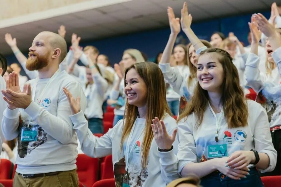 Волонтеры. Волонтеры России. Волонтеры молодежь. Молодежь и волонтерство. Молодежь активно принимает участие