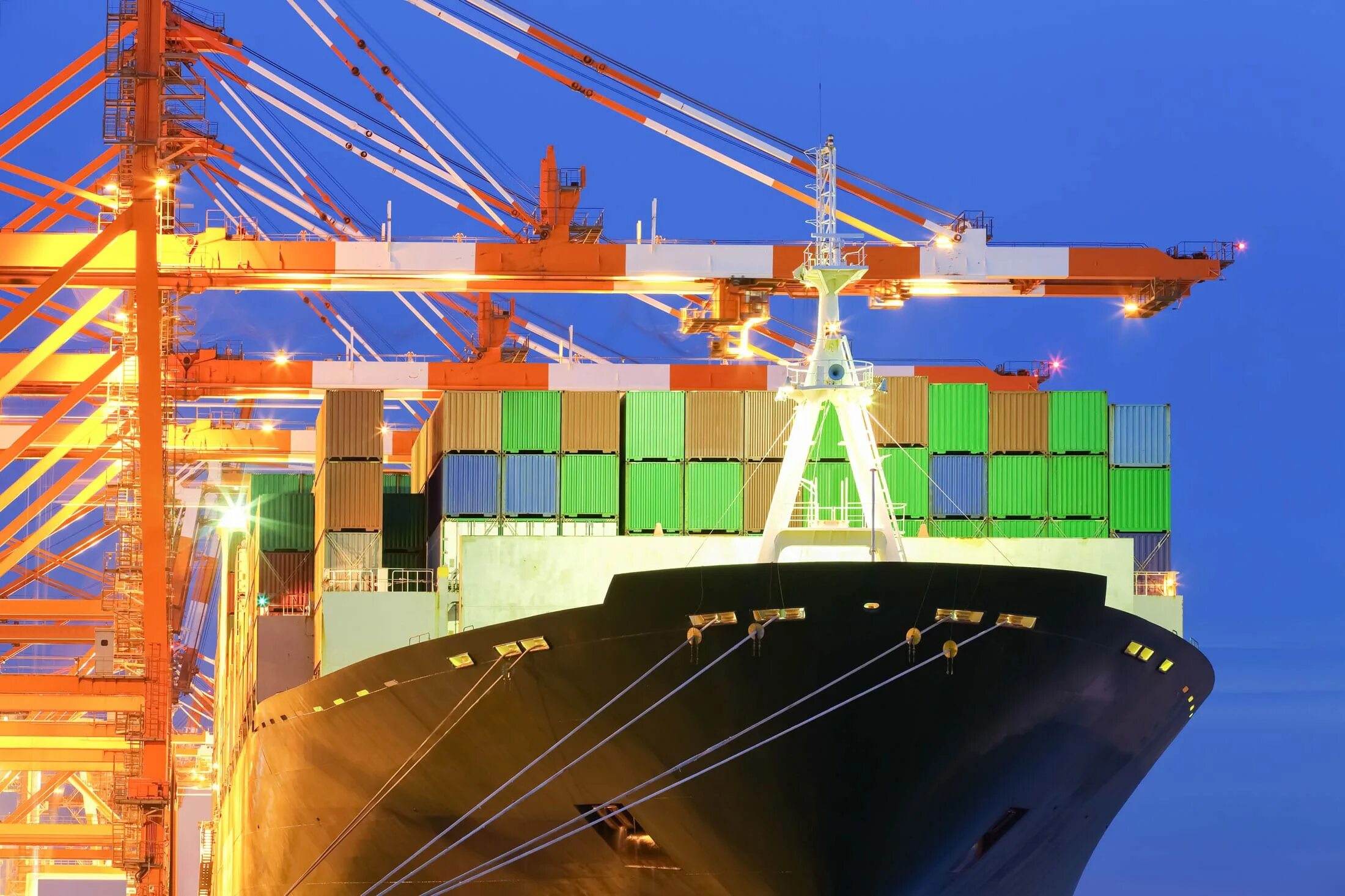 Контейнеровоз. Msc контейнерные перевозки. Вилочный погрузчик на складе. Including shipping. Edt hercules корабль.