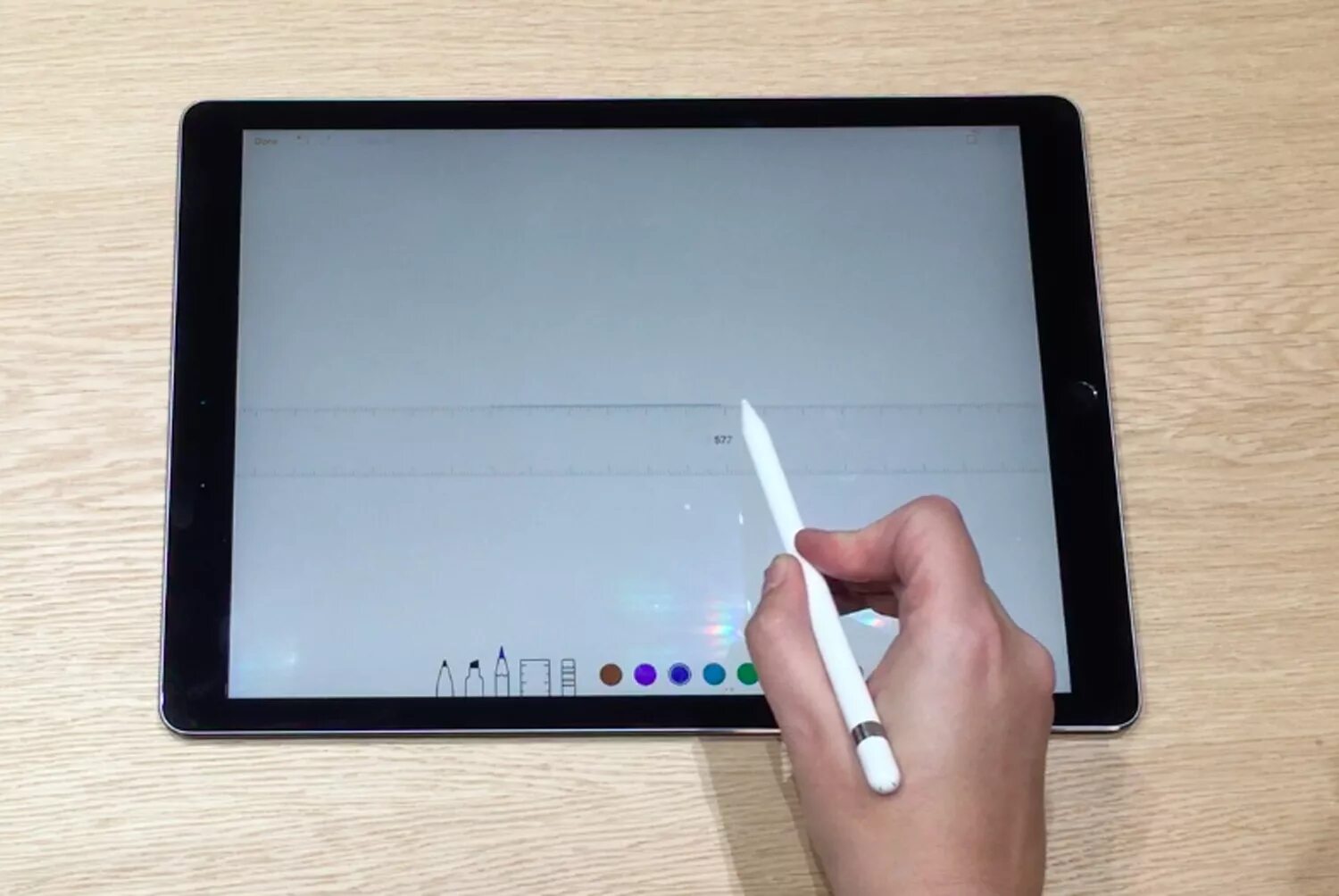 Есть ли на планшете. Экран планшета с играми. Windows 10 tablet microsoft. Минусы планшета. Бюджетный планшет.