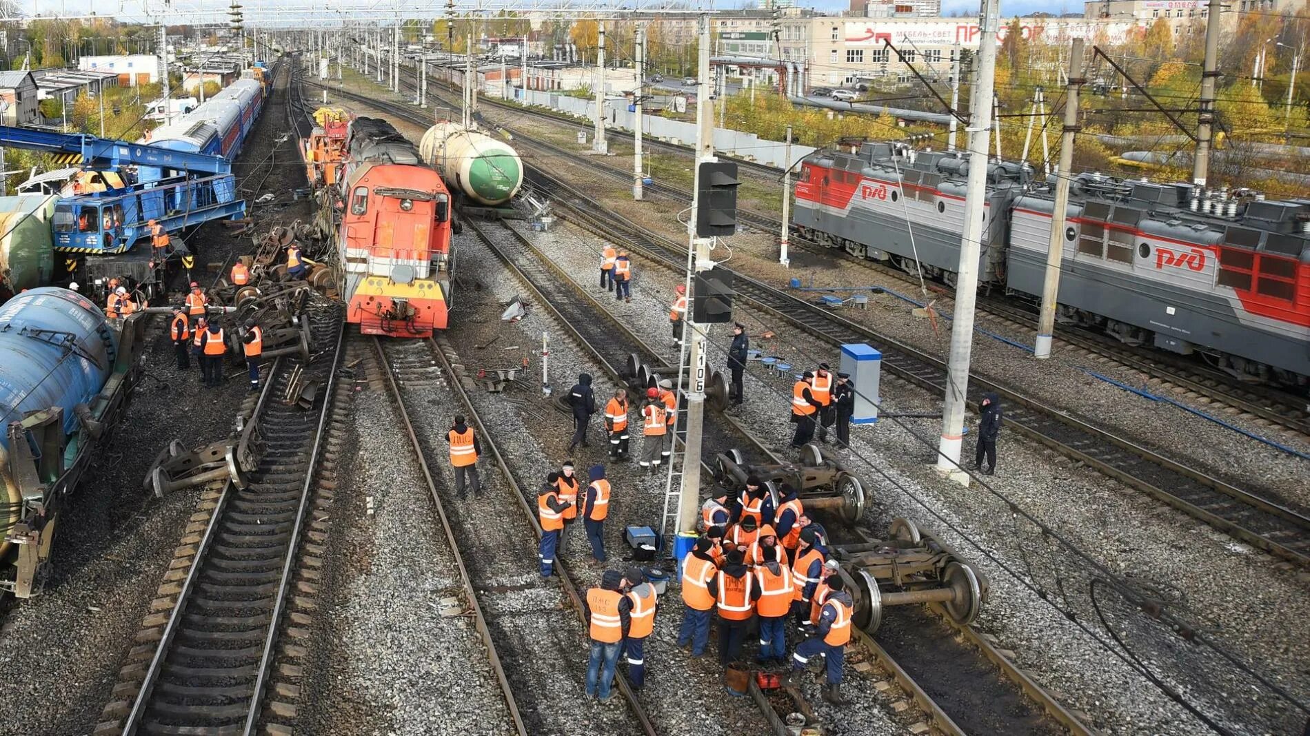 Движение поездов восстановлено. Лоста ЖД станция Вологда. Депо Лоста. Столкновение поезда станция Лоста. Вологда железная дорога.