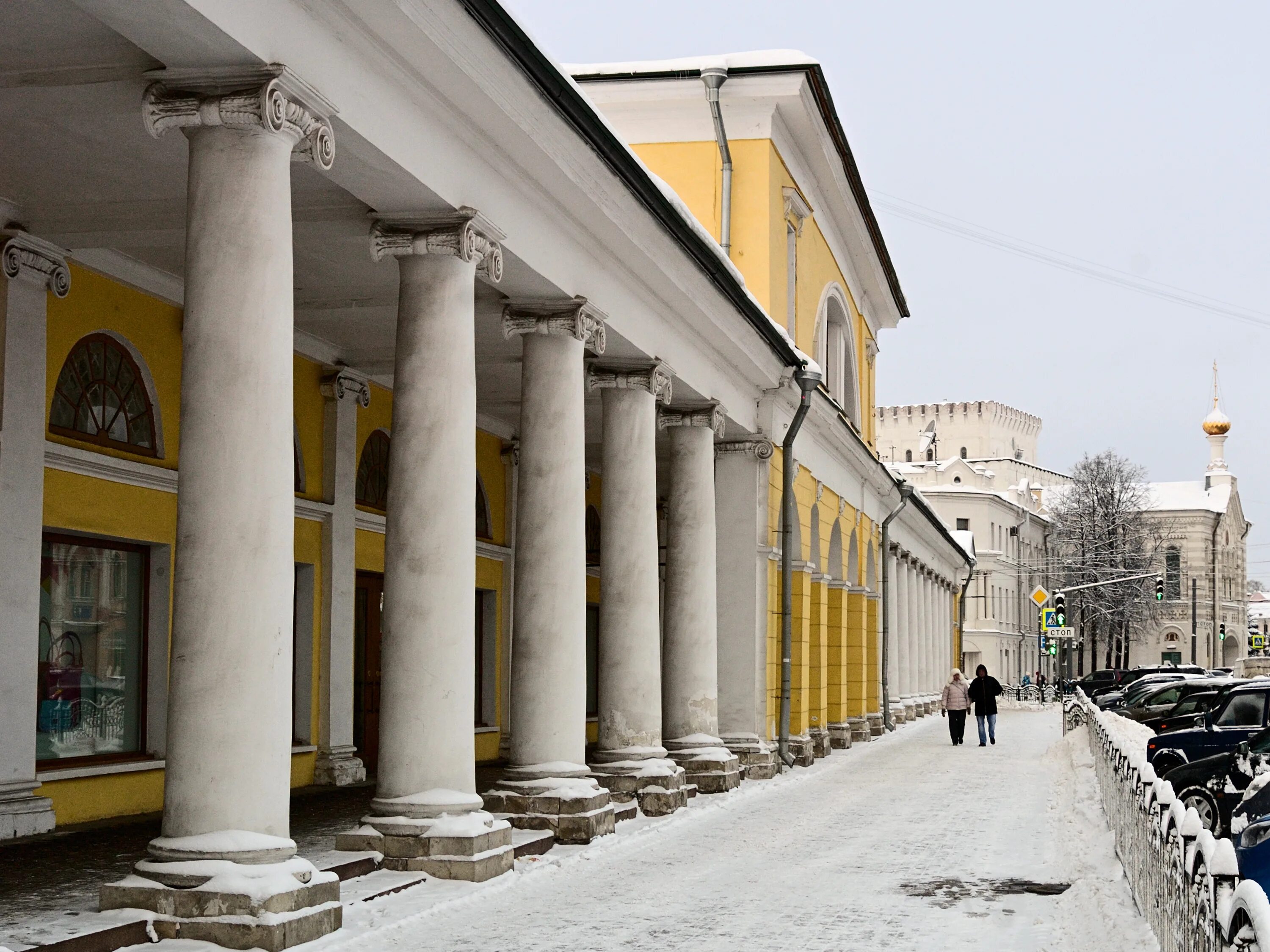 Гостиный двор памятник. Гостиный двор в санкт-петербурге (1761–1785). Гостиный двор на невском проспекте. Краеведческий музей архангельск гостиный двор. Гостиный двор санкт-петербург.