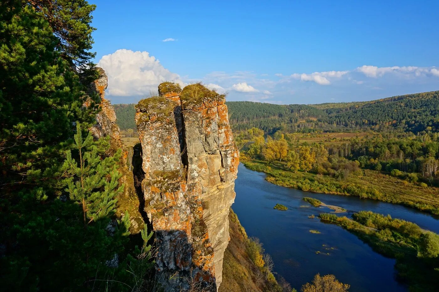 Река гребень. Жеребчиков гребень река Юрюзань. Лимоновский гребень на реке Юрюзань. Лимоновский гребень Башкортостан. Южный Урал, р.Юрюзань, большой Лимоновский гребень.