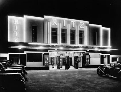Compare old and new cinema houses