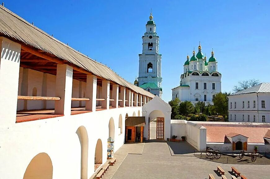 Марка астраханский кремль монарх. Астрахань кремль. пыточная башня астраханского кремля. астрахань крепость. кремль астрахань фото.