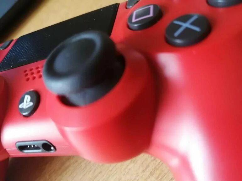 Где на джойстике кнопка r3. R3 на джойстике ps5. R3 Dualshock. Dualshock 4 r3 кнопка. Кнопка r3 на джойстике ps5.