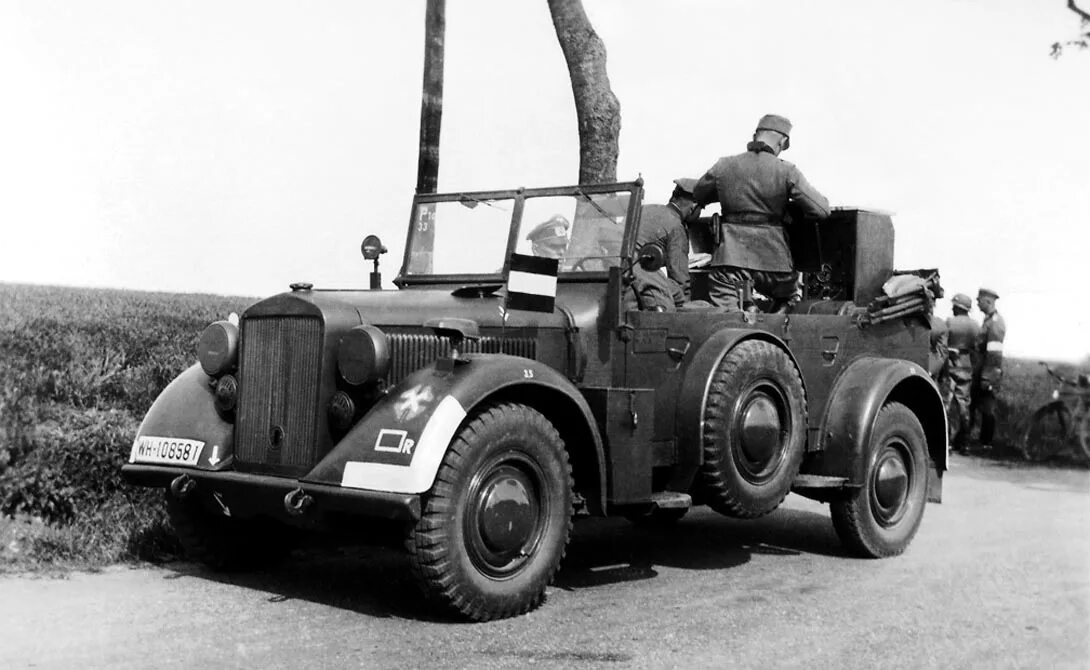 Horch 901. Автомобиль Хорьх-901. Хорьх-901 Тип 40. Хорьх 901 (KFZ 15).