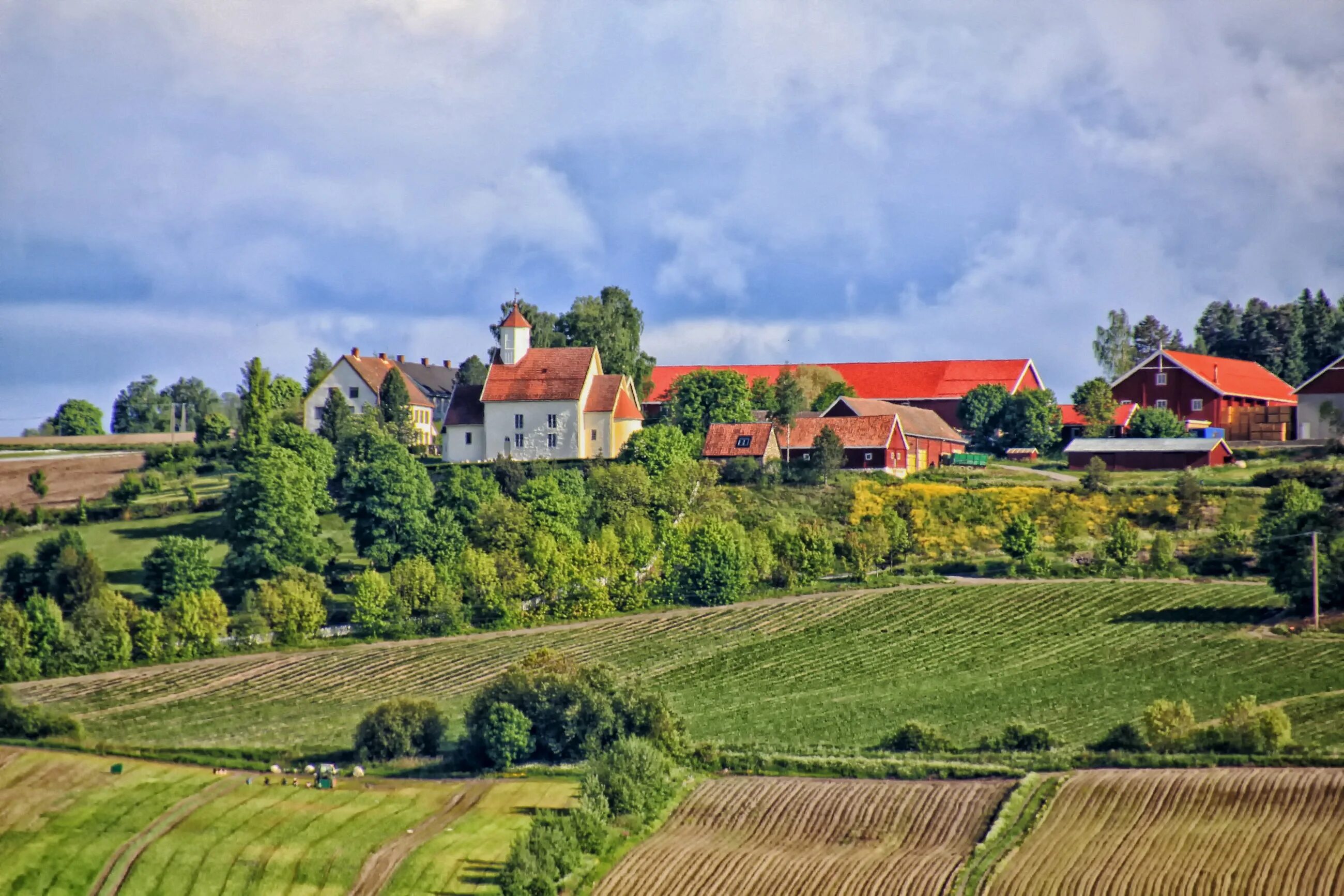 Village countryside. Норвегия Сельская местность фермы. Красивая деревня. Красивая Сельская местность. Красивое село.