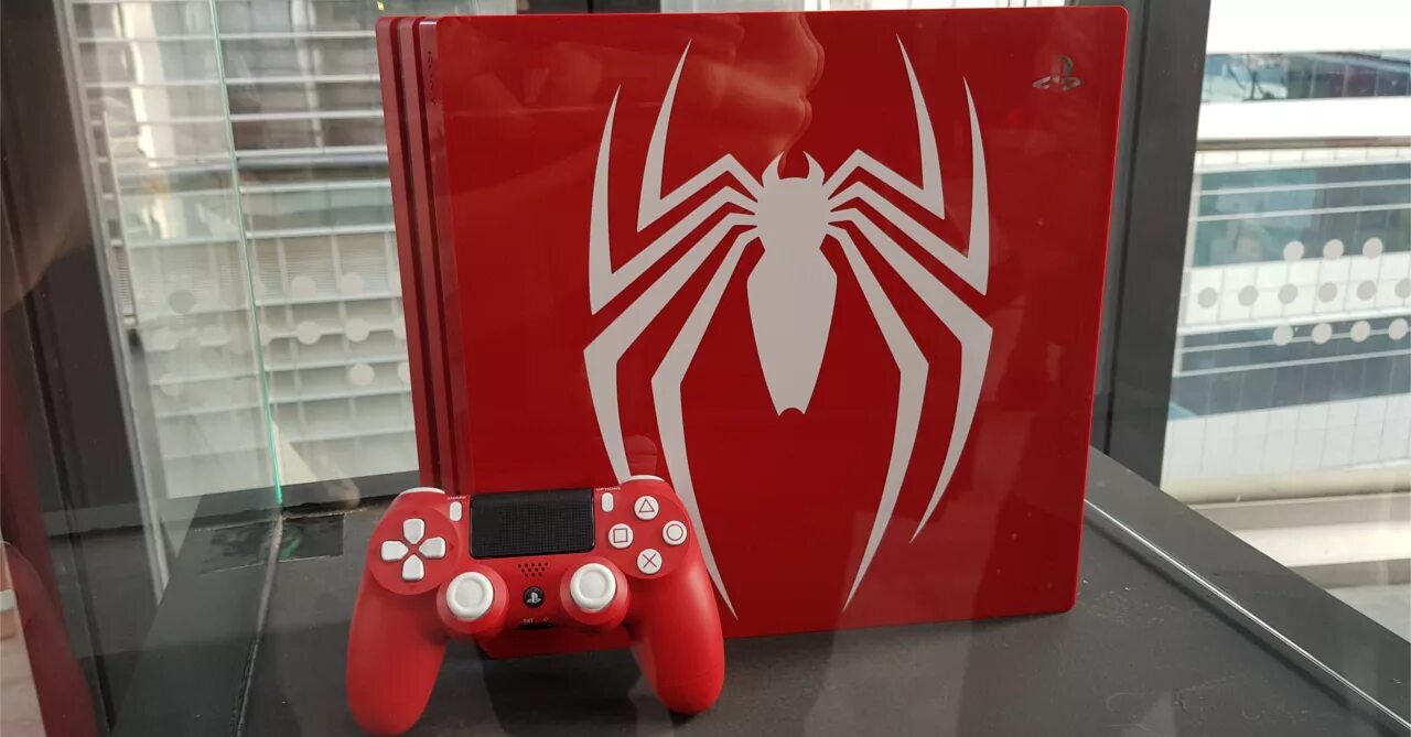 Sony PLAYSTATION 4 Pro Limited Edition Spider. PLAYSTATION 4 Pro Spider man Limited Edition. Ps4 Spider man приставка. Ps4 Spider man консоль. Паук на плейстейшен 4