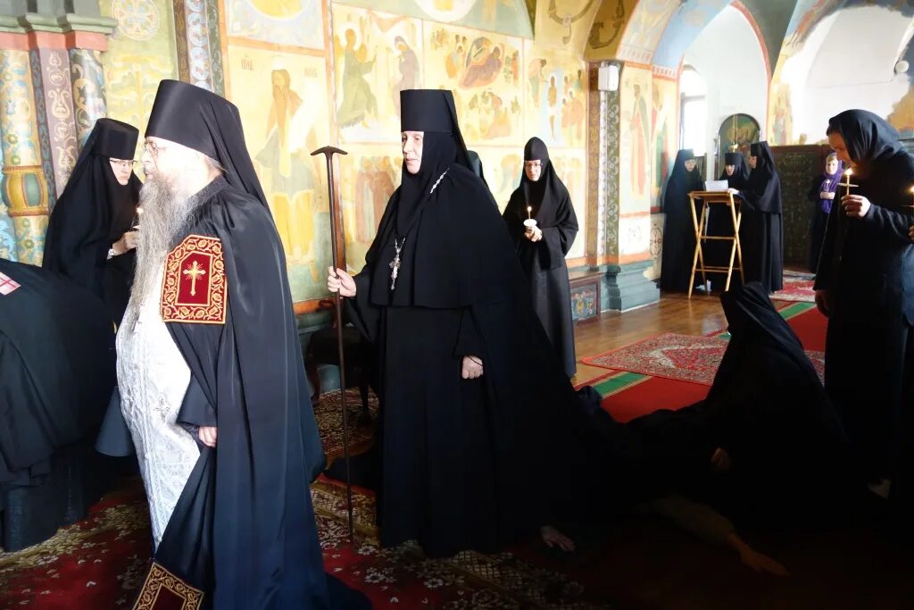 пострижена в монахини как пишется. иноческий постриг инокиня. иноческий постриг в женском монастыре. пострижена в монахини как пишется. женский монастырь постриг в монахини.