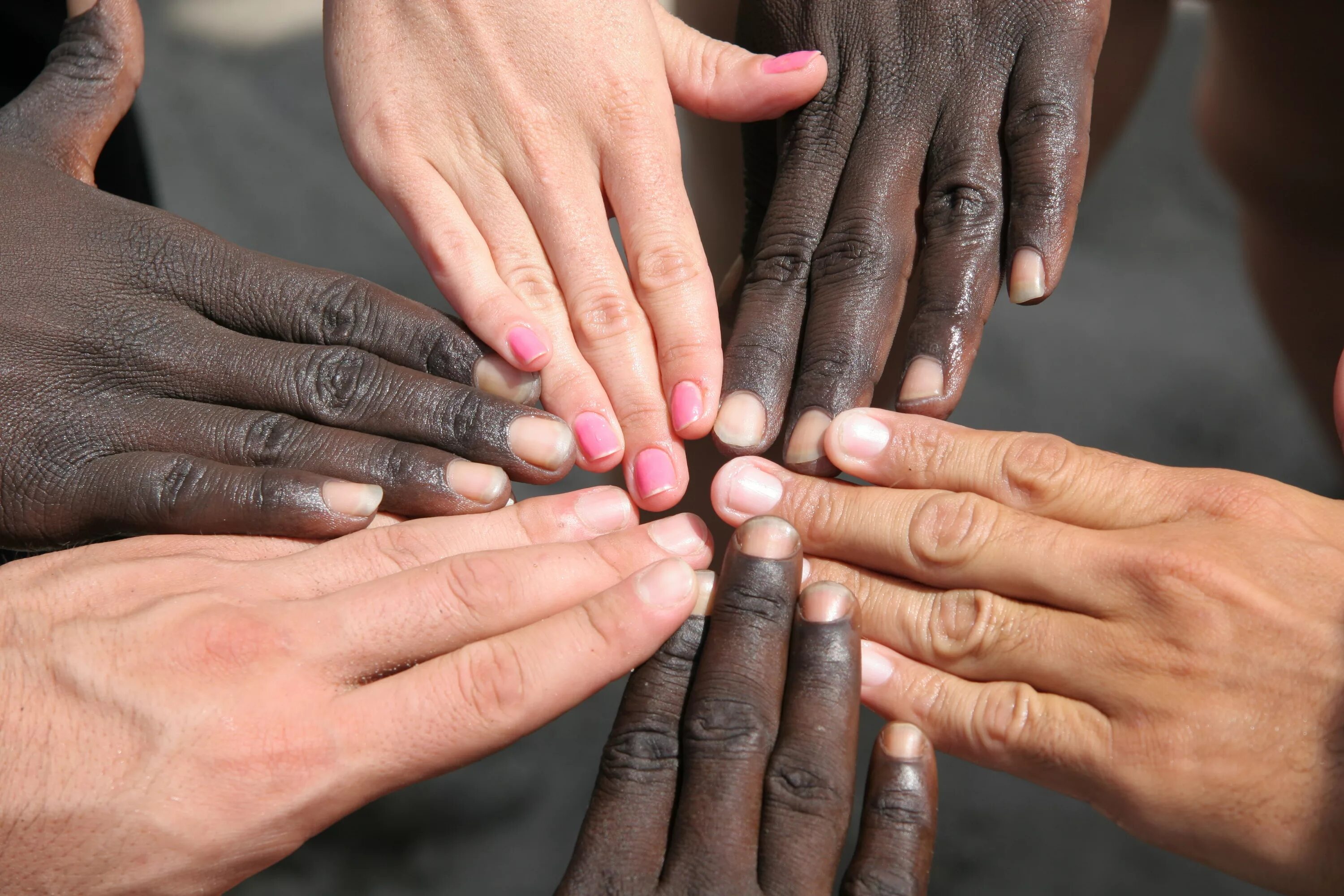 Дискриминация рас. Расовые предрассудки. Дискриминация по цвету кожи. Расовое неравенство.