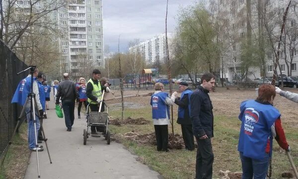 Ветераны Лианозово. Партия Единая Лианозово. Экс депутат района Лианозово. Аллея памяти в Москве.