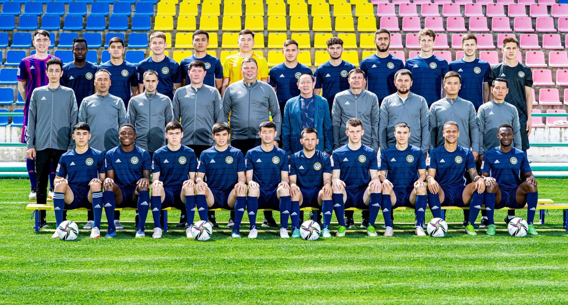 Трансферы ордабасы. Фк ордабасы. Футбольный клуб ордабасы. Вратарь ордабасы. Шымкент футбольный клуб.