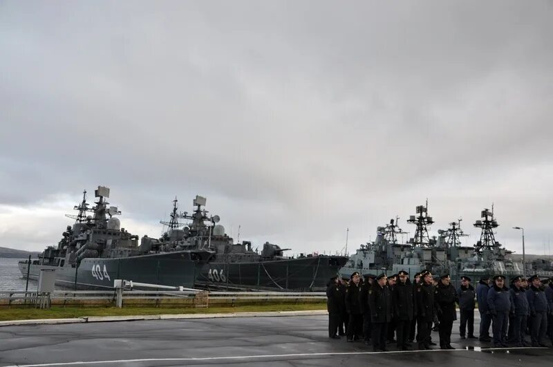 Североморец североморск. Североморск би-порт. малый противолодочный корабль североморск. зозуля корабль североморск. североморск большой противолодочный корабль 010.