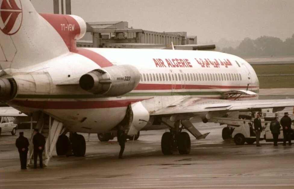 Air algerie air algerie. Алжир самолет. Алжир авиакомпания эйр. Самолеты алжирских авиалиний из москвы air algerie. Алжирские авиалинии сайт.