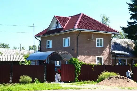 Рублевка в Великом Новгороде. Липовая улица, 1 деревня Юрьево коттеджи. Юрьево новые дома Великий Новгород. Снять дом в Юрьево Великий Новгород. Загородная великий новгород