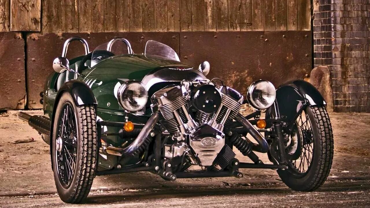 мотоциклы мерседес 2022. Morgan 3 wheeler. Chevrolet corvette c1 pogea racing. мотик и машина. Mercedes slk r172.