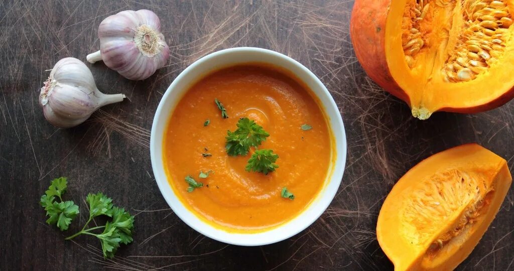 Крем суп из тыквы. Самый вкусный суп из тыквы. Тыквенный суп-пюре классический. Тыквенный крем-суп со сливками. Тыквенный крем суп.