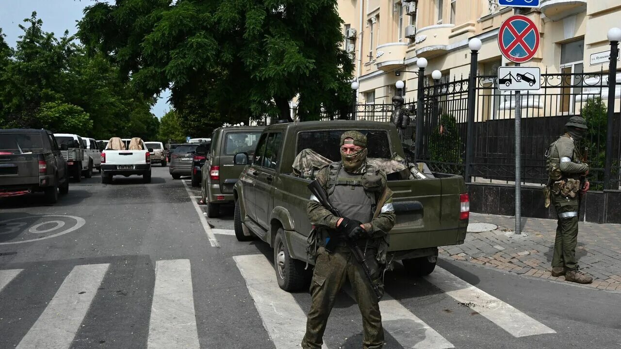 События в ростове на дону. Дтп с mercedes на зубовском бульваре в центре москвы. Блокпосты в москве. 06 2024. 06 2024.