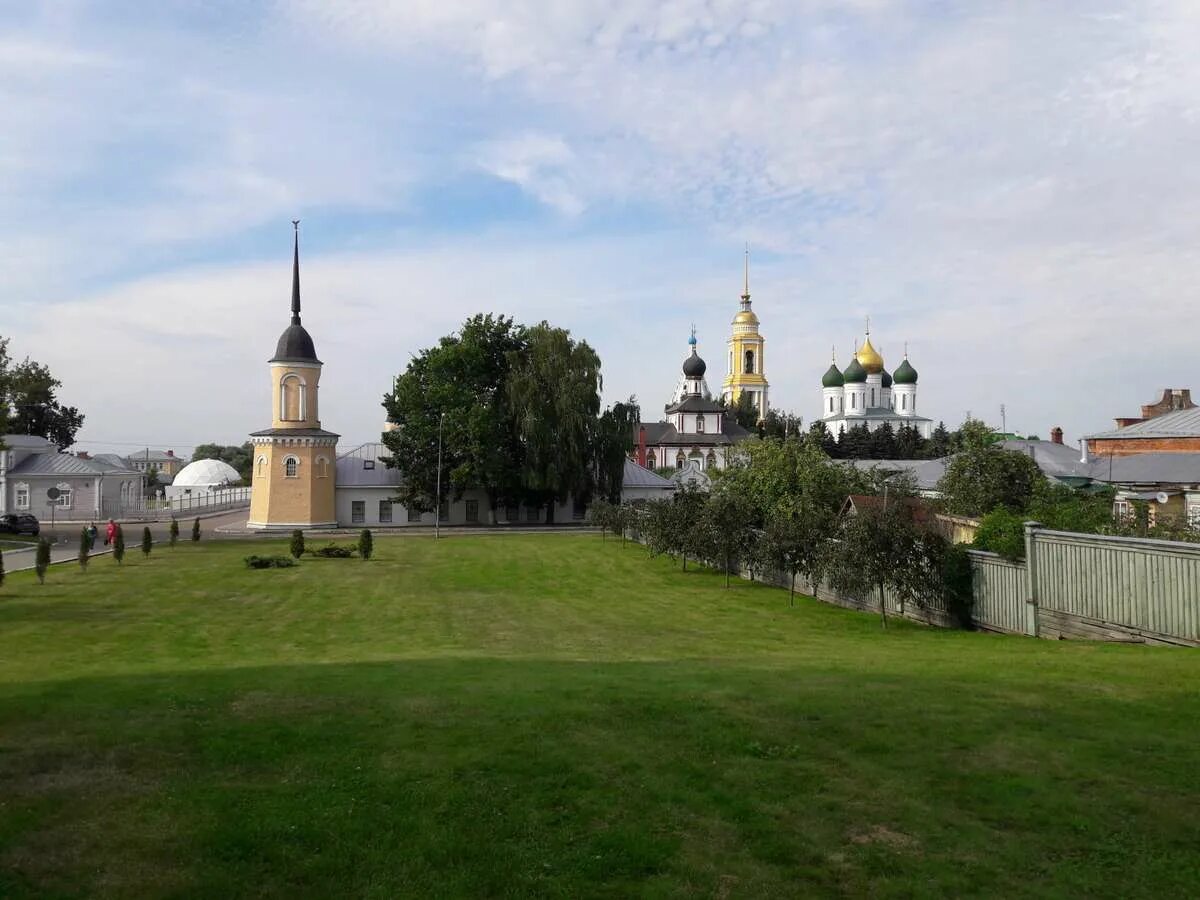 Окрестность или окресность как. Самые красивые города Подмосковья и ближайших. Торопец достопримечательности фото. Достопримечательности Волоколамска и окрестностей. Местный город.