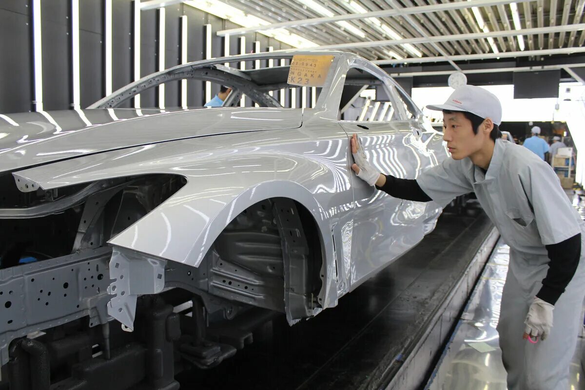 Завод Инфинити в Японии. Infiniti автомобилестроительные компании Японии. Машиностроение Японии. Автомобильная промышленность.