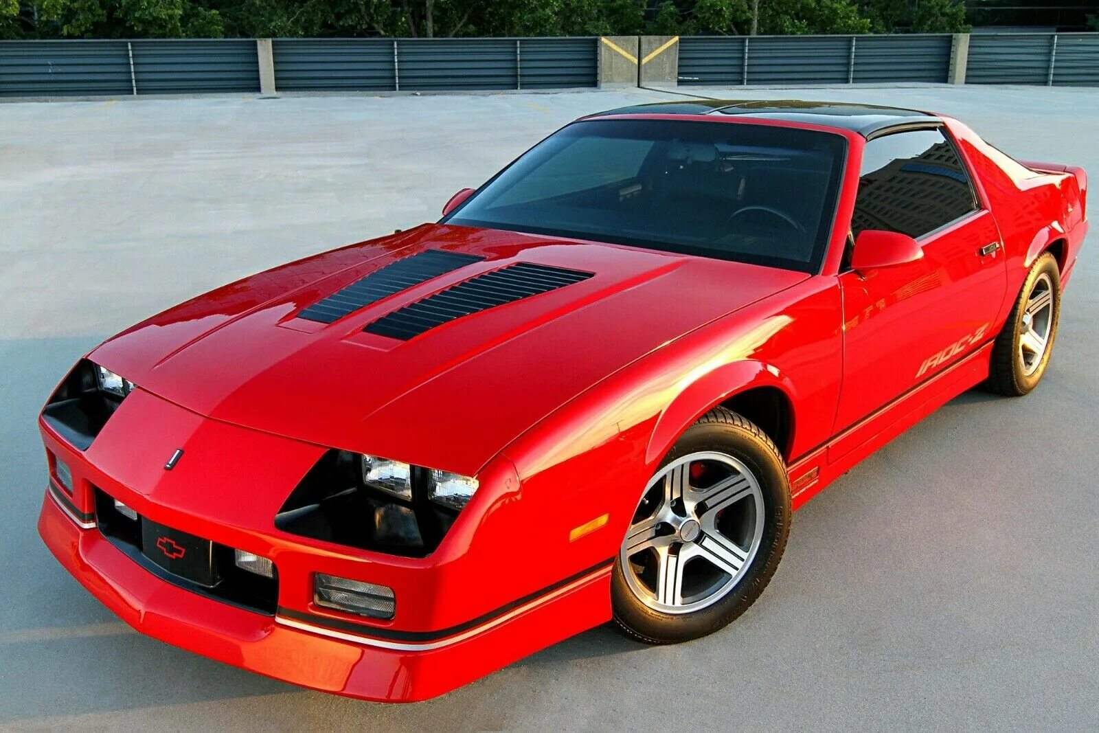 Аэрогзед камаро 850. Шевроле Камаро 90. Chevrolet Camaro z28 1990. Chevrolet Camaro IROC z28. Шевроле Камаро z28 IROC.