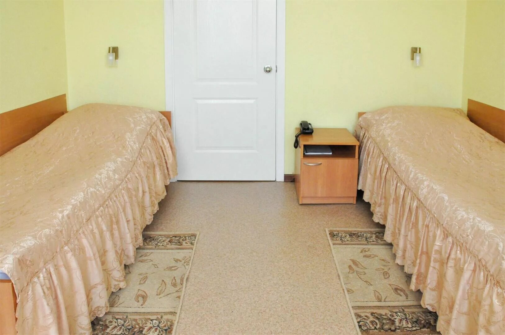 Ивановская комната. Уютная малосемейка. Гостиница вознесенская иваново номера. Двухкомнатная квартира. Советская 28 чайковский.