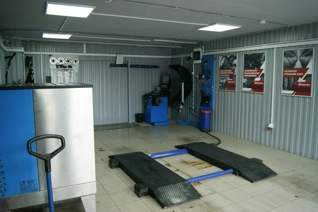 крылатская улица, 35. шинсервис крылатское. крылатская 35. шинный рай липецк. шинсервис, москва, улица садовники.