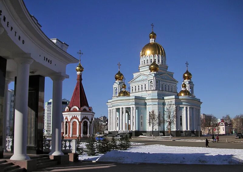 Столица Мордовии Саранск. Саранск столица Мордовии достопримечательности. Храм Ушакова Саранск. Город Саранск Республика Мордовия достопримечательности города.