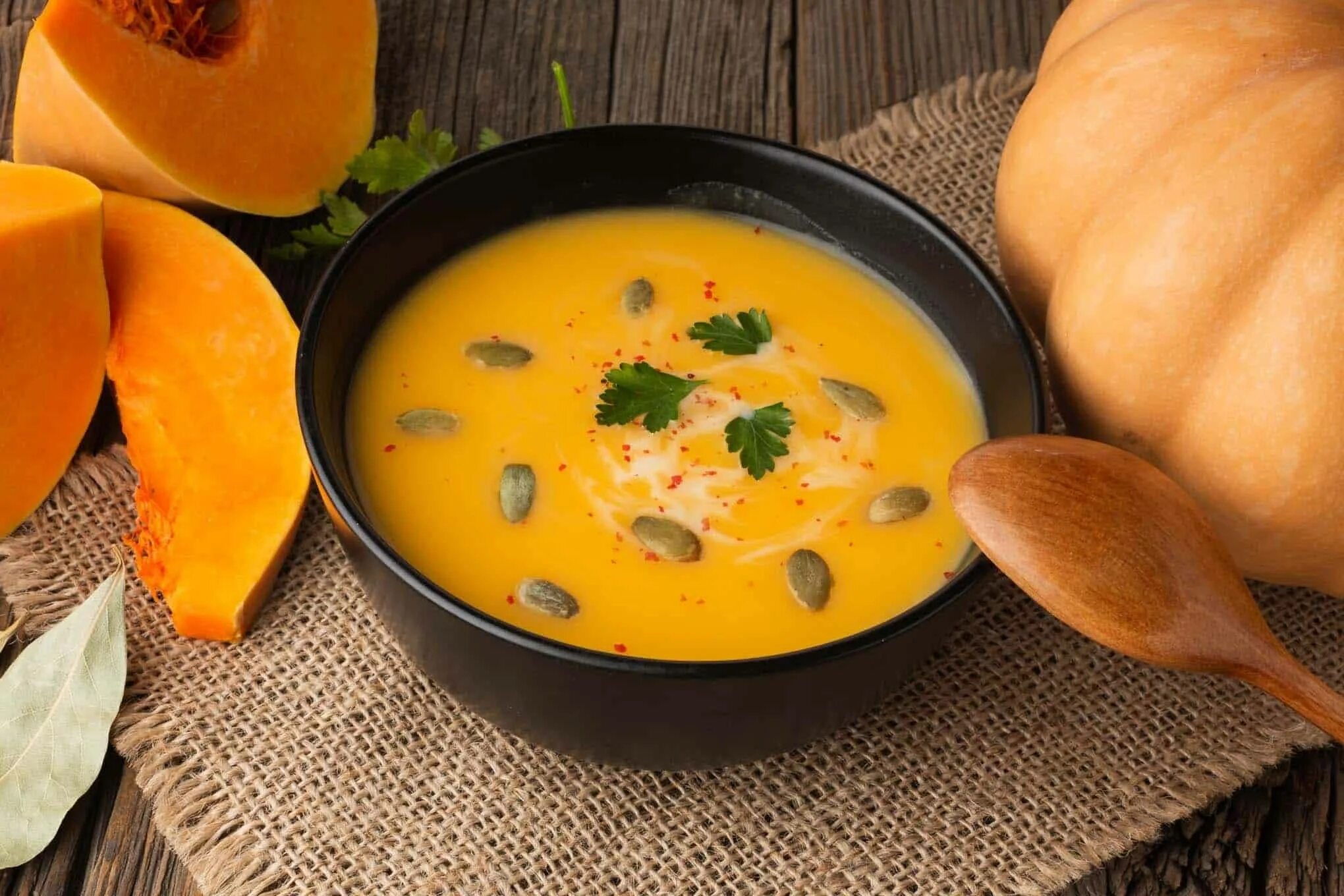 Рецепт вкусного супа из тыквы. Французский тыквенный суп-пюре. французский тыквенный суп. суп пюре из тыквы. тыквенный суп для малыша.