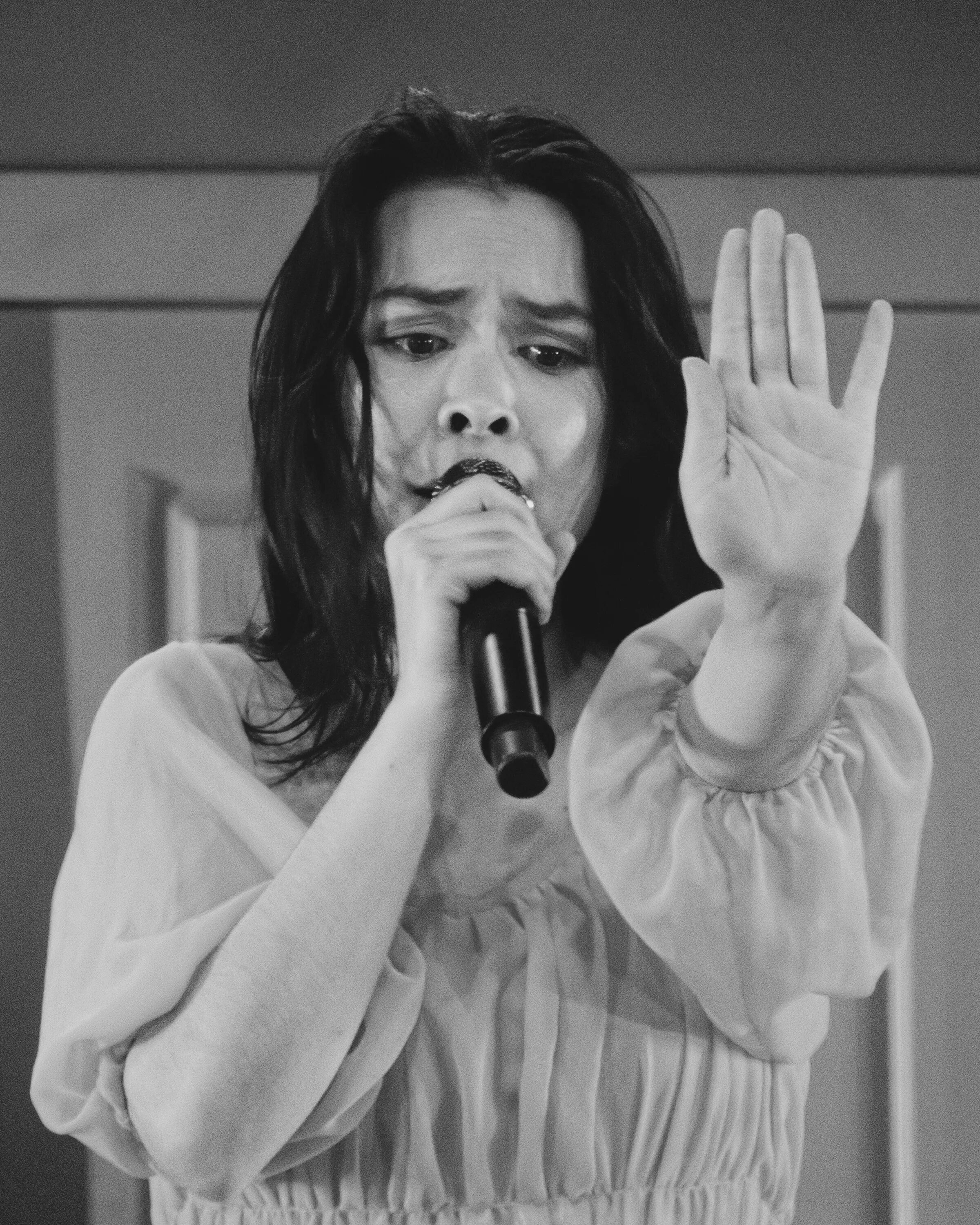 Mitski дискография. Песни mitski my baby. Песни mitski my baby. A burning hill mitski. Мицки певица.