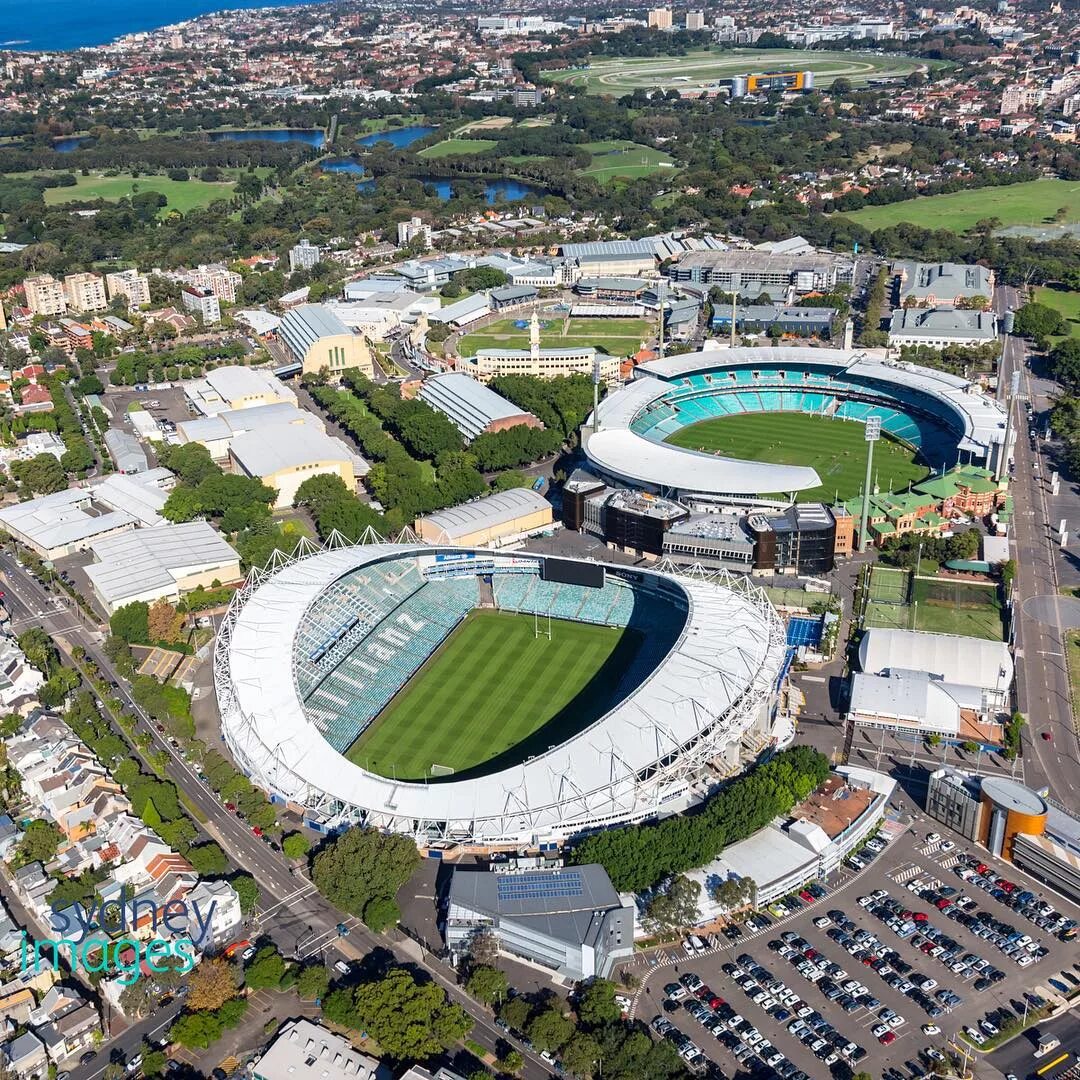 Вода на стадионе. Стадион Цирион Лимассол. Allianz Stadium Sydney. Риека стадион новый. Стадион ФК Осиек Риека.