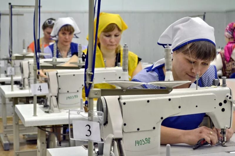 Профессии картинки. Работники легкого труда. Трудовое право. Рабочий человек. Рынок труда.